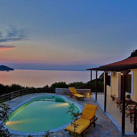 Porto Skopelos Villas Екстериор снимка
