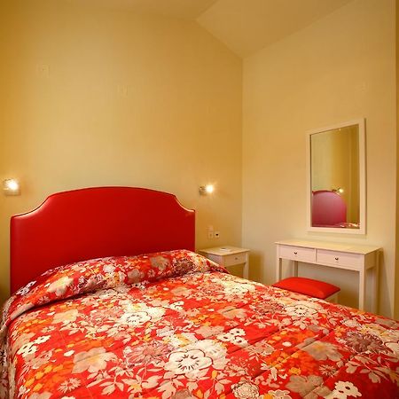Porto Skopelos Villas Екстериор снимка